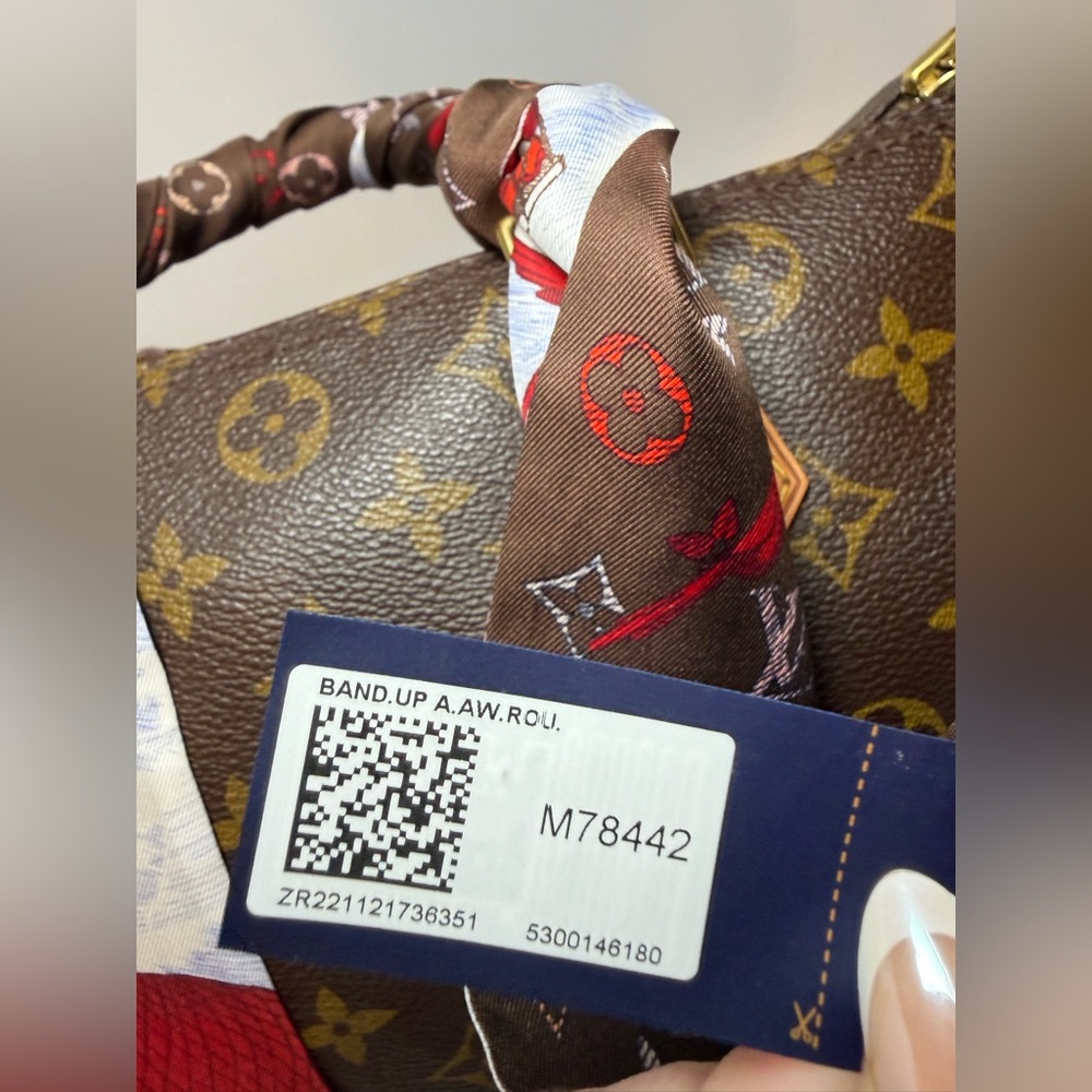 SOLD Louis Vuitton Up and Away BB Bandeau 100% Silk Spring-Summer 2023 NWOT - Picture 13 of 15
